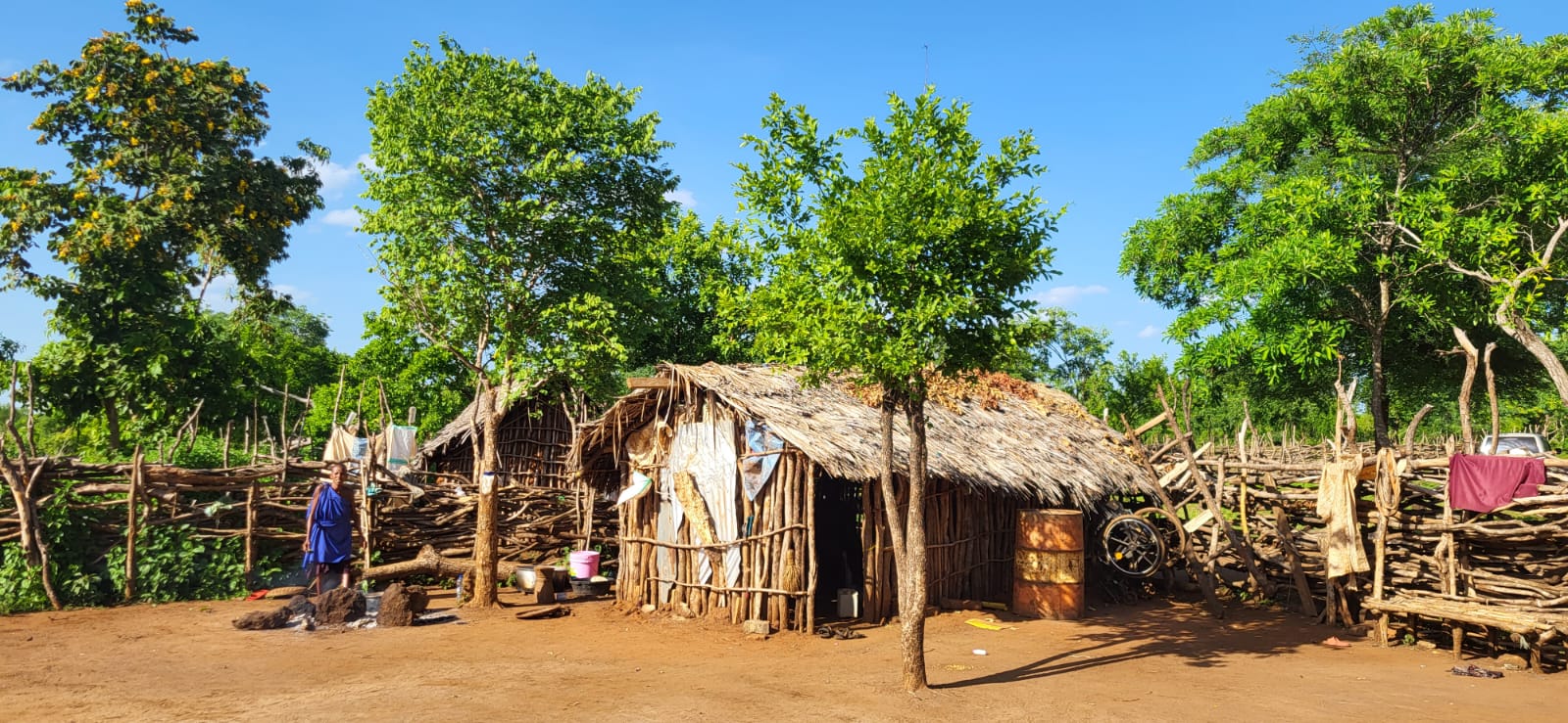 Vue d’ensemble d’un village Maasaï